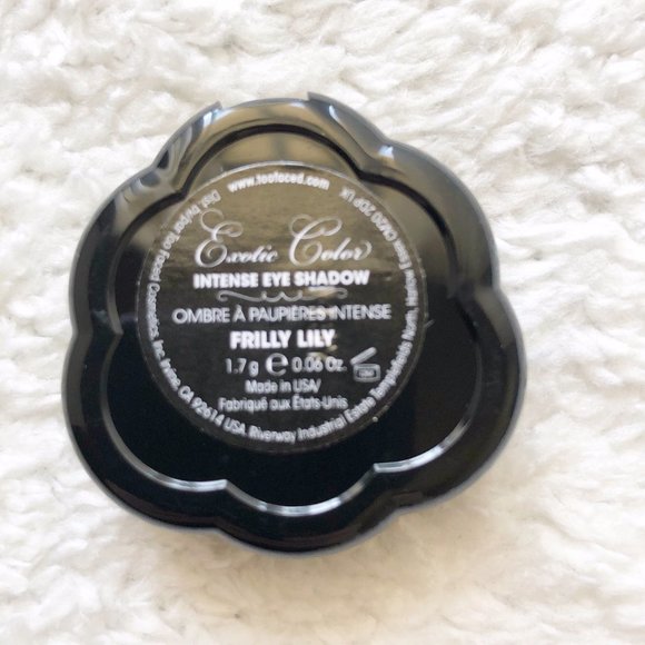 Frilly Lilly Eyeshadow - Picture 3 of 4